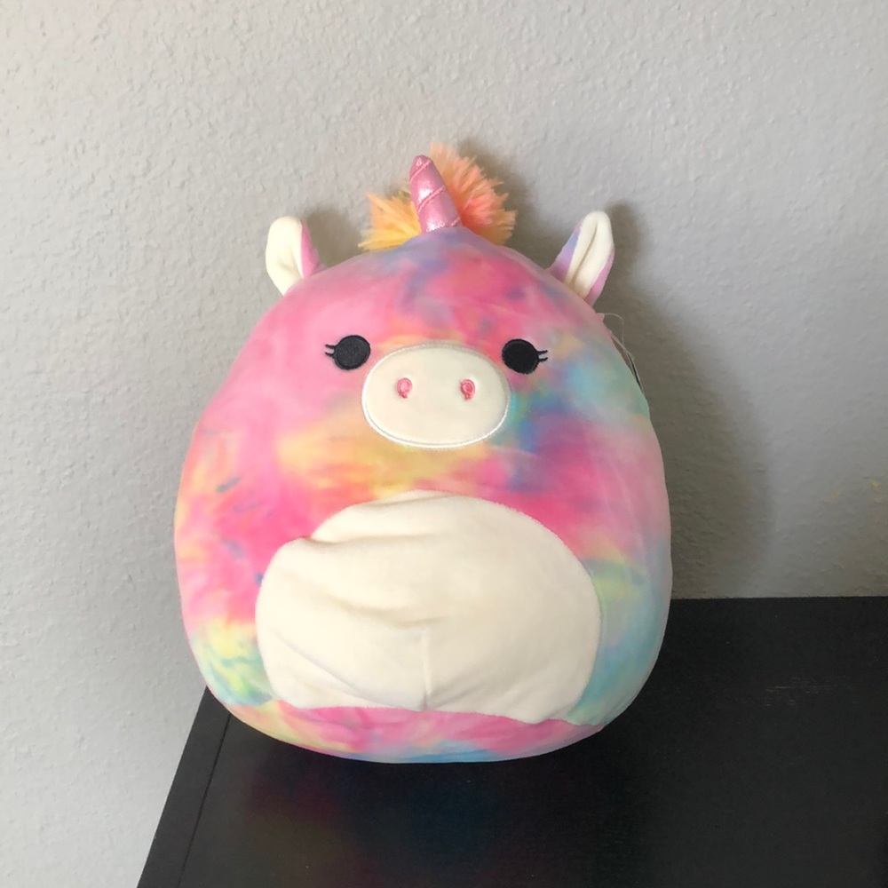 New with ripped tag! Esmeralda Pegasus Squishmallows!